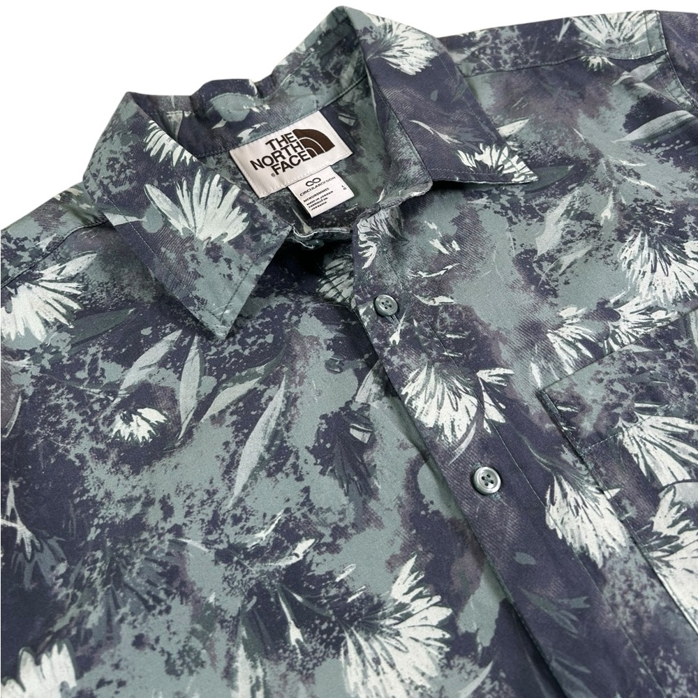 THE NORTH FACE Baytrail Shirt Duck Green Floral Botanical Vacation‎ Large